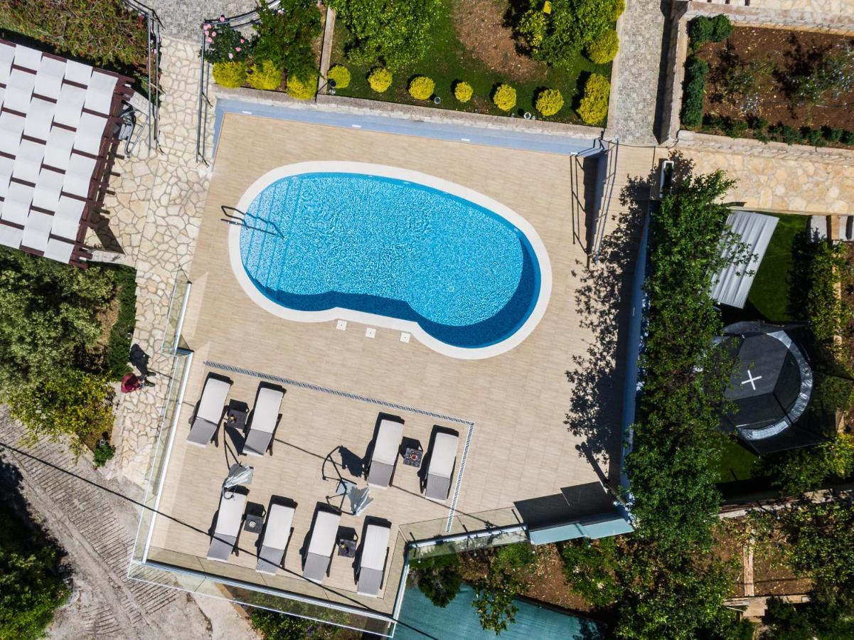 Apartments Separovic Prižba Kültér fotó