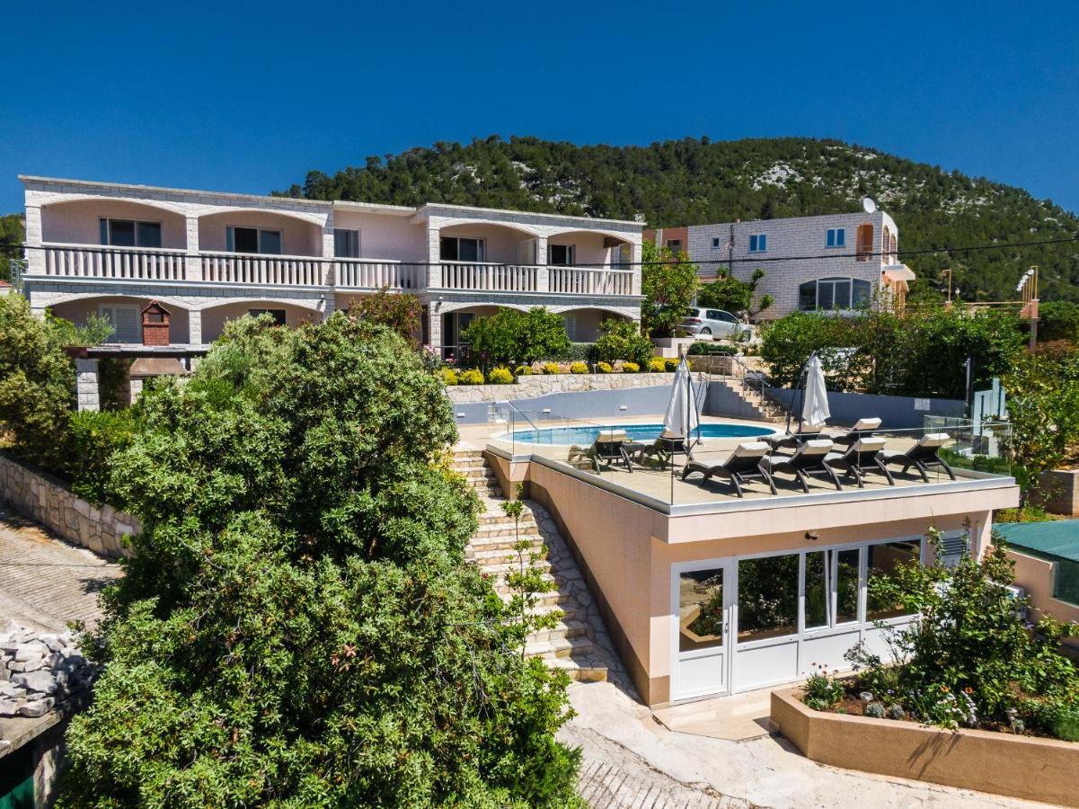 Apartments Separovic Prižba Kültér fotó