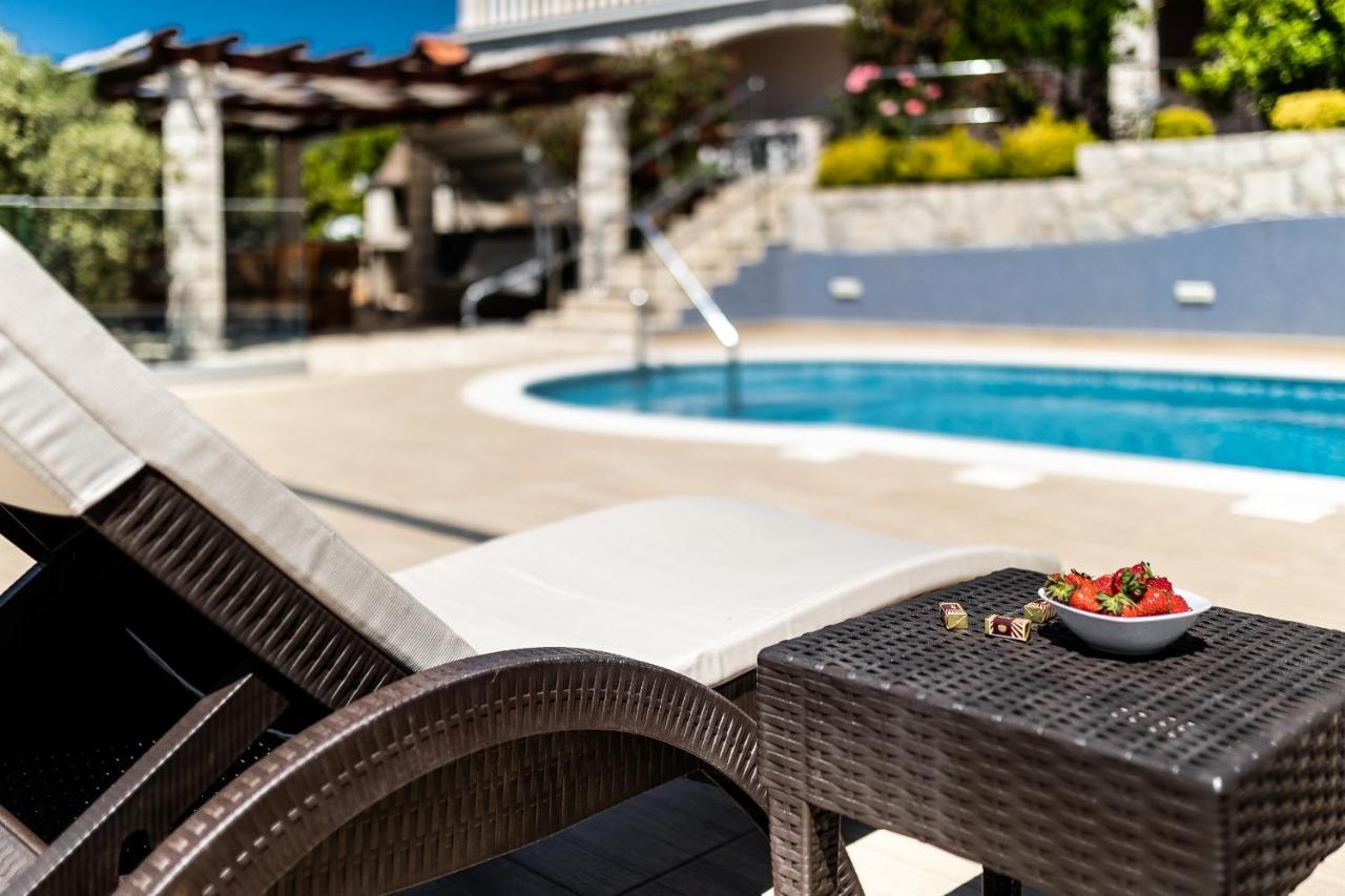 Apartments Separovic Prižba Kültér fotó