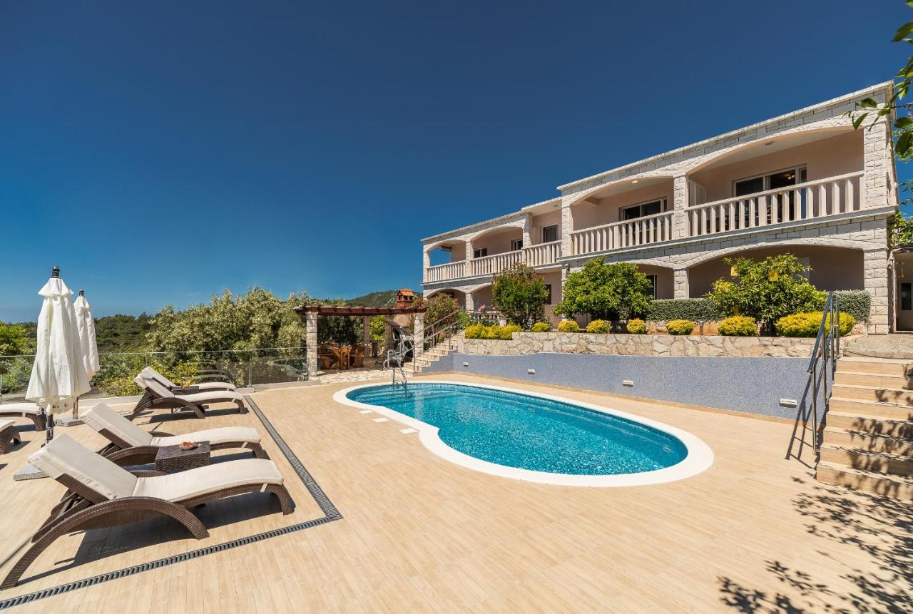 Apartments Separovic Prižba Kültér fotó