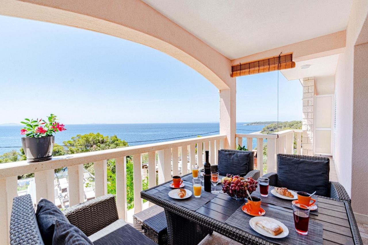Apartments Separovic Prižba Kültér fotó