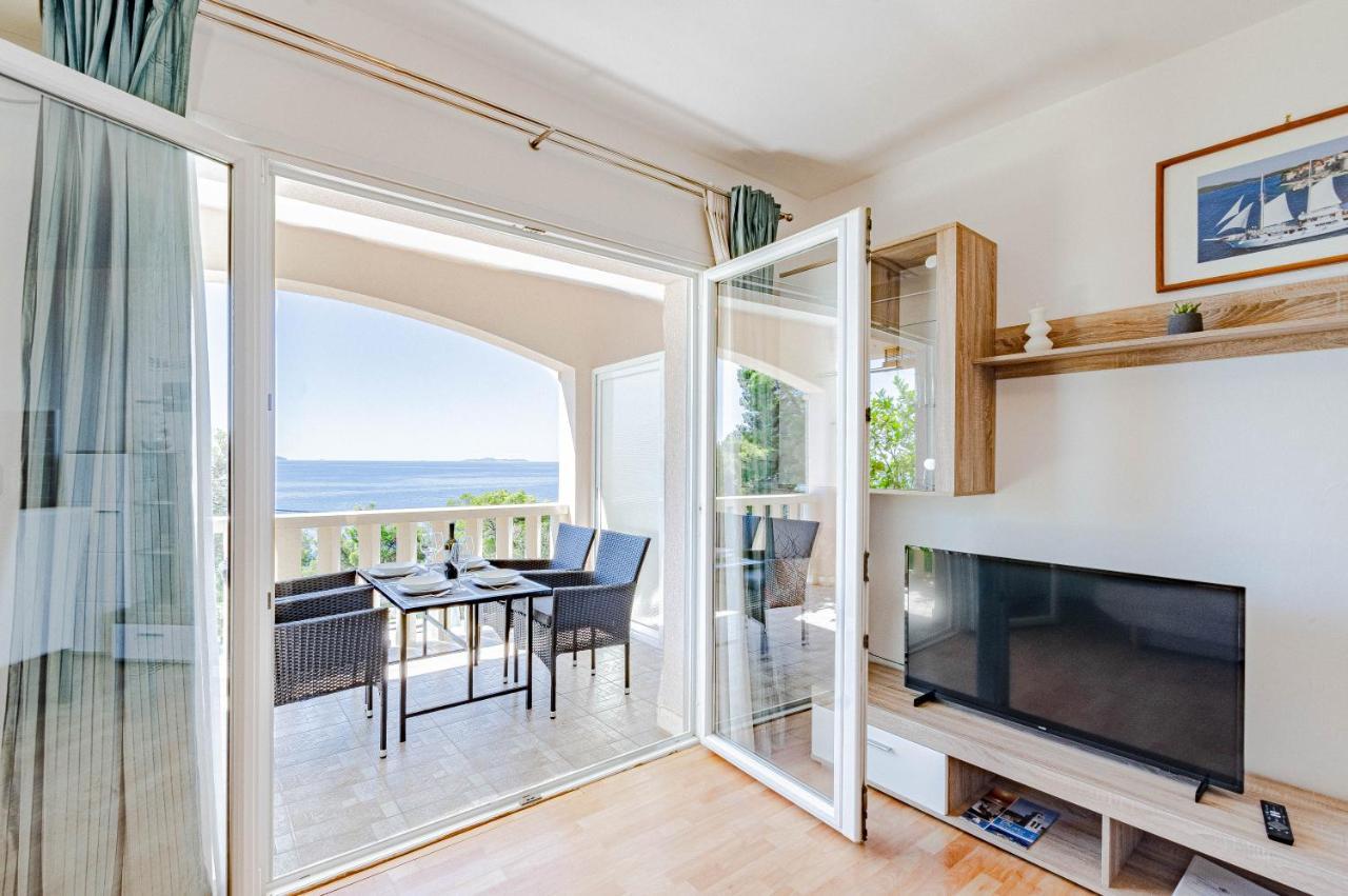 Apartments Separovic Prižba Kültér fotó